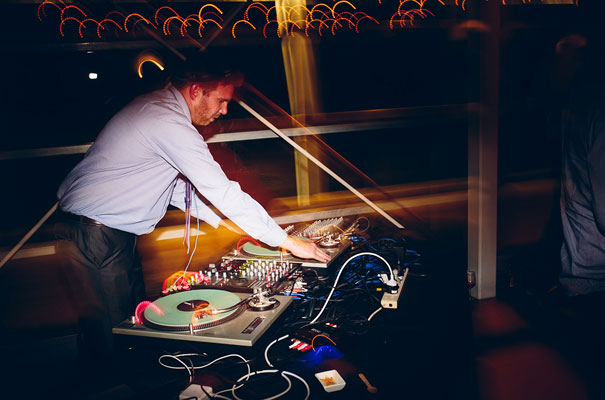 cool-low-key-casual-wedding-inspiration27