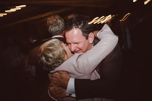 country-barn-wedding-ideas-inspiration39