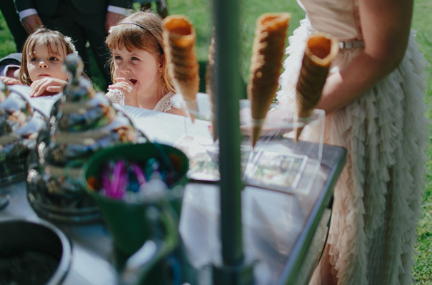 melbourne-urban-wedding-oli-sansom-blush-pink-vintage-retro-wedding-bridal-gown16