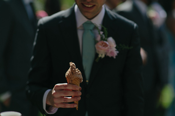 melbourne-urban-wedding-oli-sansom-blush-pink-vintage-retro-wedding-bridal-gown17