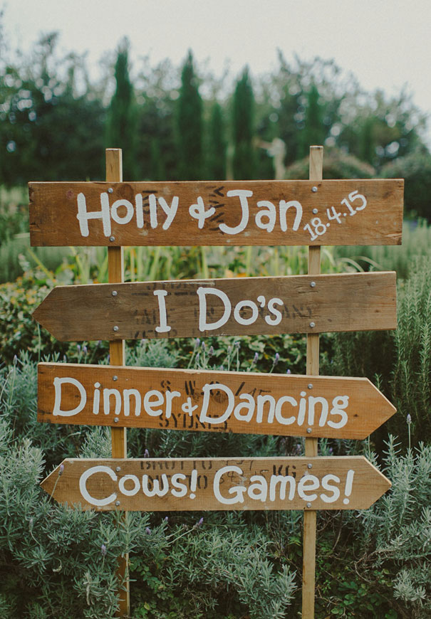 nina-claire-apricot-orange-lace-wedding-inspiration2