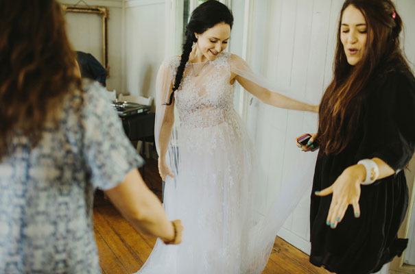 sculpture-wedding-photography-i-got-you-babe-snow-white-magical-wedding-gown44