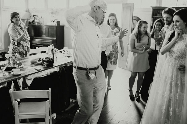 sculpture-wedding-photography-i-got-you-babe-snow-white-magical-wedding-gown45