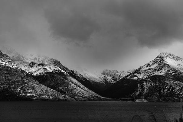 Alana-+-Louis-Queenstown-Helicopter-Elopement---Hello-May---She-Takes-Pictures-He-Makes-Films-Lucy-Spartalis-Alastair-Innes-159