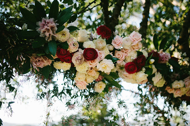 SK--133_Floral-tree-garland-closeup
