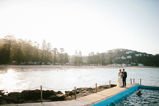 SK--139_Bride-groom-ocean-pool
