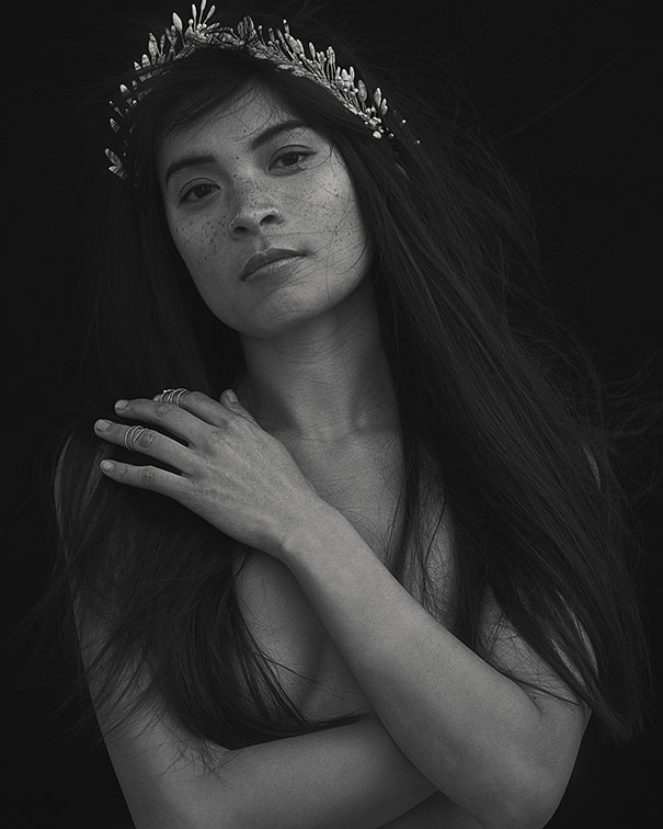 03_Rosa-Porcelain-bud-crown