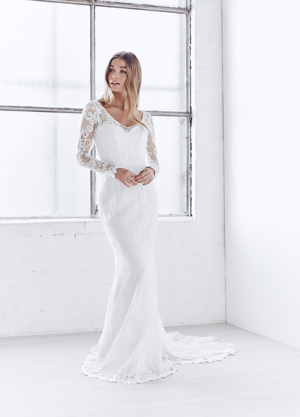 ceremony-collection_india-fitted-lace_full-length_front