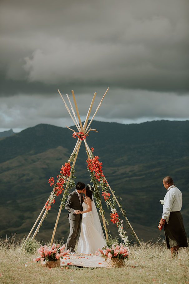 2016-10-14tzeandquahhighlandselopement-extra-180